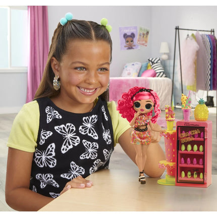 LOL Surprise OMG Nagelstudio mit Puppe Pinky Pops Fruit Shop