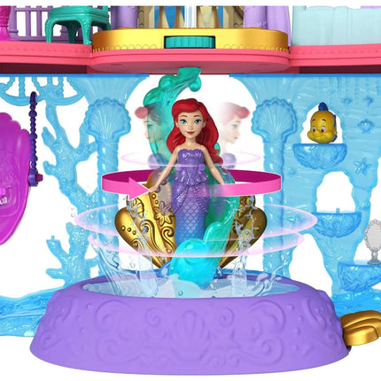 Kleine Puppe Ariel und königliches Schloss - Disney Prinzessinnen