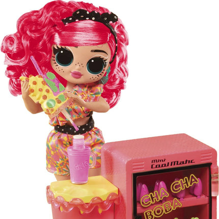 LOL Surprise OMG Nagelstudio mit Puppe Pinky Pops Fruit Shop