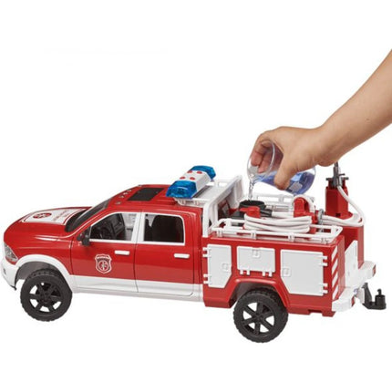 Bruder 2544 Feuerwehrfahrzeug RAM 2500 mit Licht- und Soundwarnleuchte 1:16