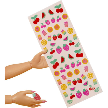 LOL Surprise OMG Nagelstudio mit Puppe Pinky Pops Fruit Shop