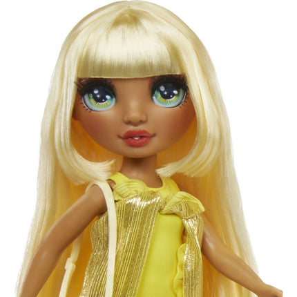 Rainbow High Fashion Puppe im Badeanzug Sunny Madison